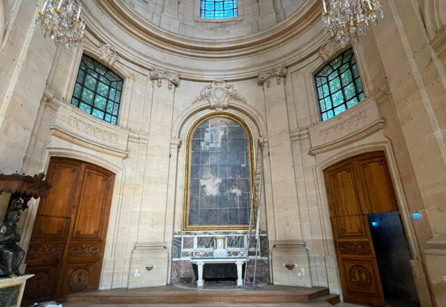 Emplacement du tableau dans la Chapelle de la Nativité - Cathédrale Saint Louis de Versailles / ©Arcanes