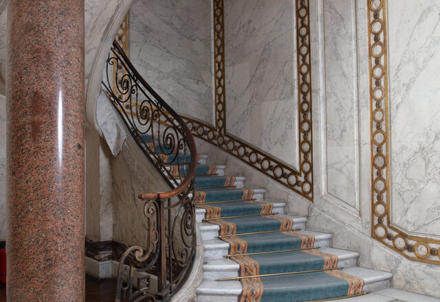 Avant restauration - Escalier d'honneur / ©Arcanes